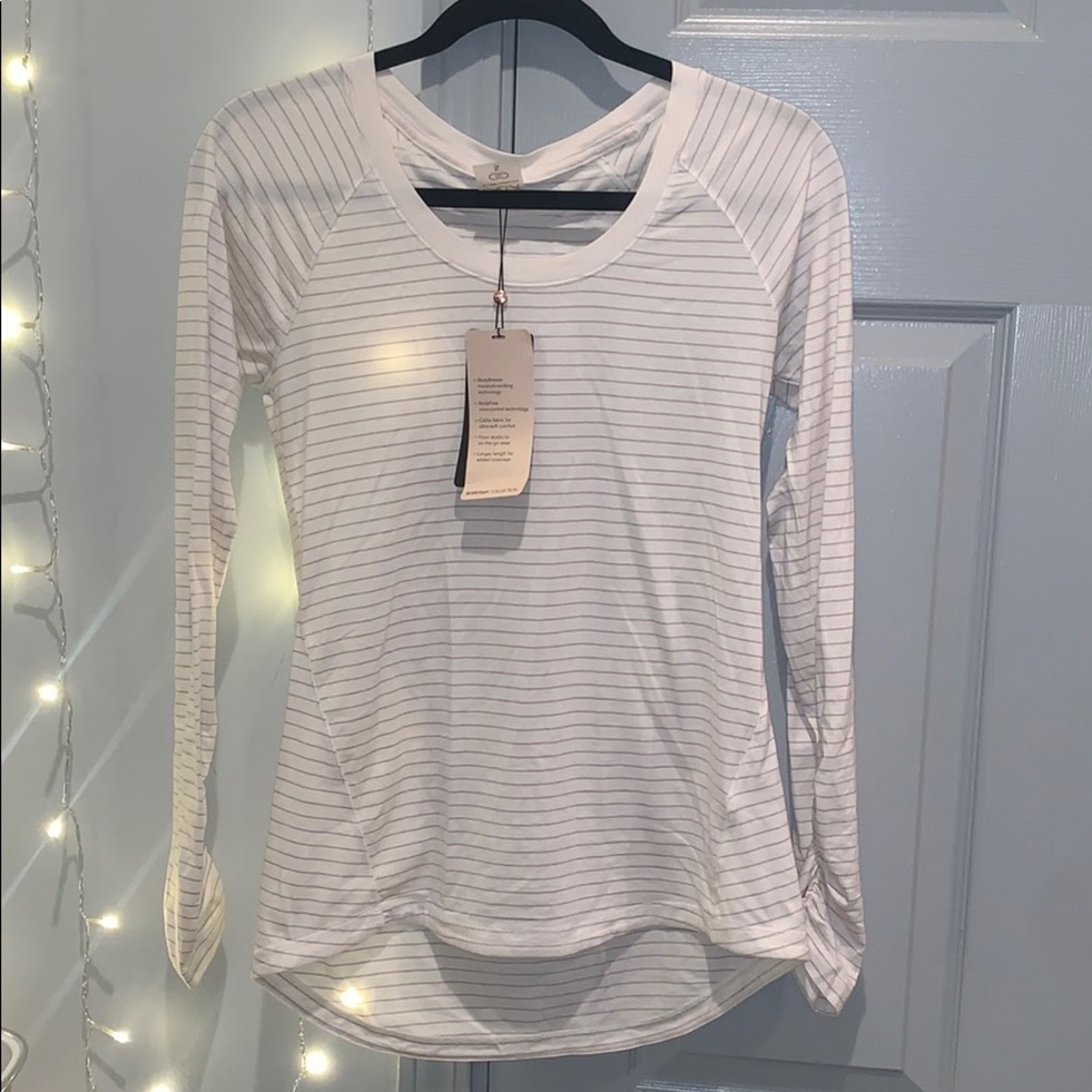 Carie Underwood long sleeve